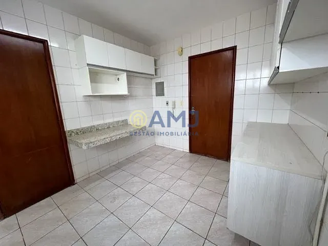 Apartamento 3 quartos e 2 banheiros, para alugar, no bairro Jardim América em Goiânia