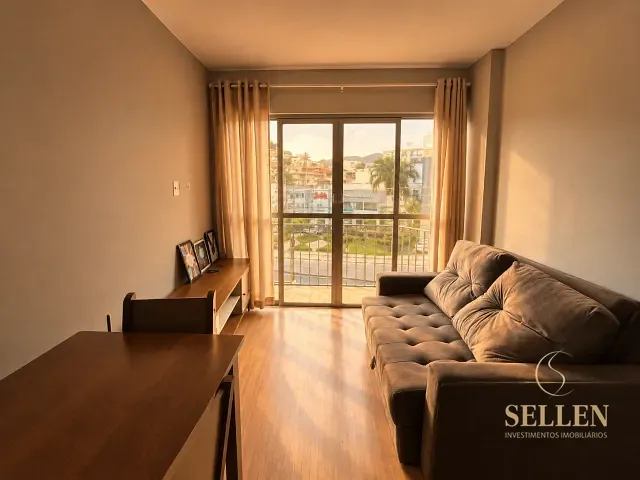 Apartamento 1 quarto e 1 banheiro, à venda, no bairro Pioneiros em Balneário Camboriú