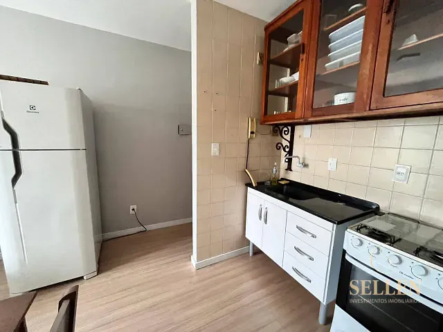 Apartamento 1 quarto e 1 banheiro, à venda, no bairro Pioneiros em Balneário Camboriú
