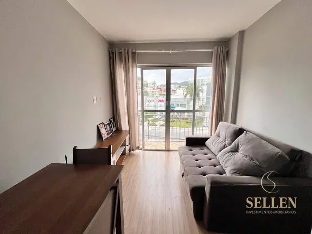 Apartamento 1 quarto e 1 banheiro, à venda, no bairro Pioneiros em Balneário Camboriú