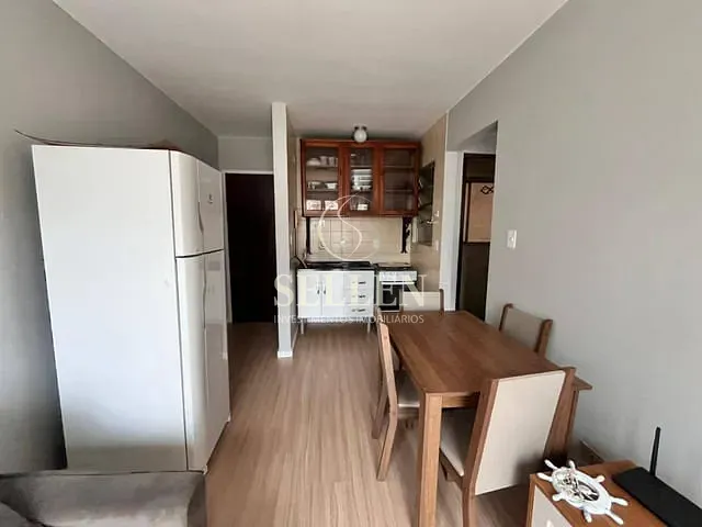 Apartamento 1 quarto e 1 banheiro, à venda, no bairro Pioneiros em Balneário Camboriú