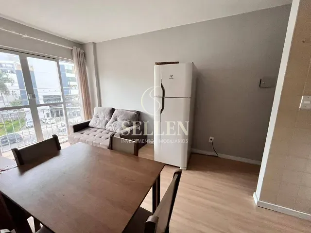 Apartamento 1 quarto e 1 banheiro, à venda, no bairro Pioneiros em Balneário Camboriú