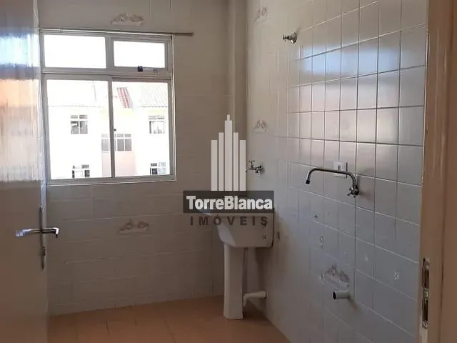 Apartamento com 55m² 2 quartos e 1 banheiro, à venda, no bairro Uvaranas em Ponta Grossa