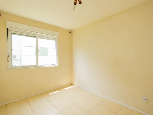 Apartamento 3 quartos e 1 banheiro, para alugar, no bairro Centro em Pelotas