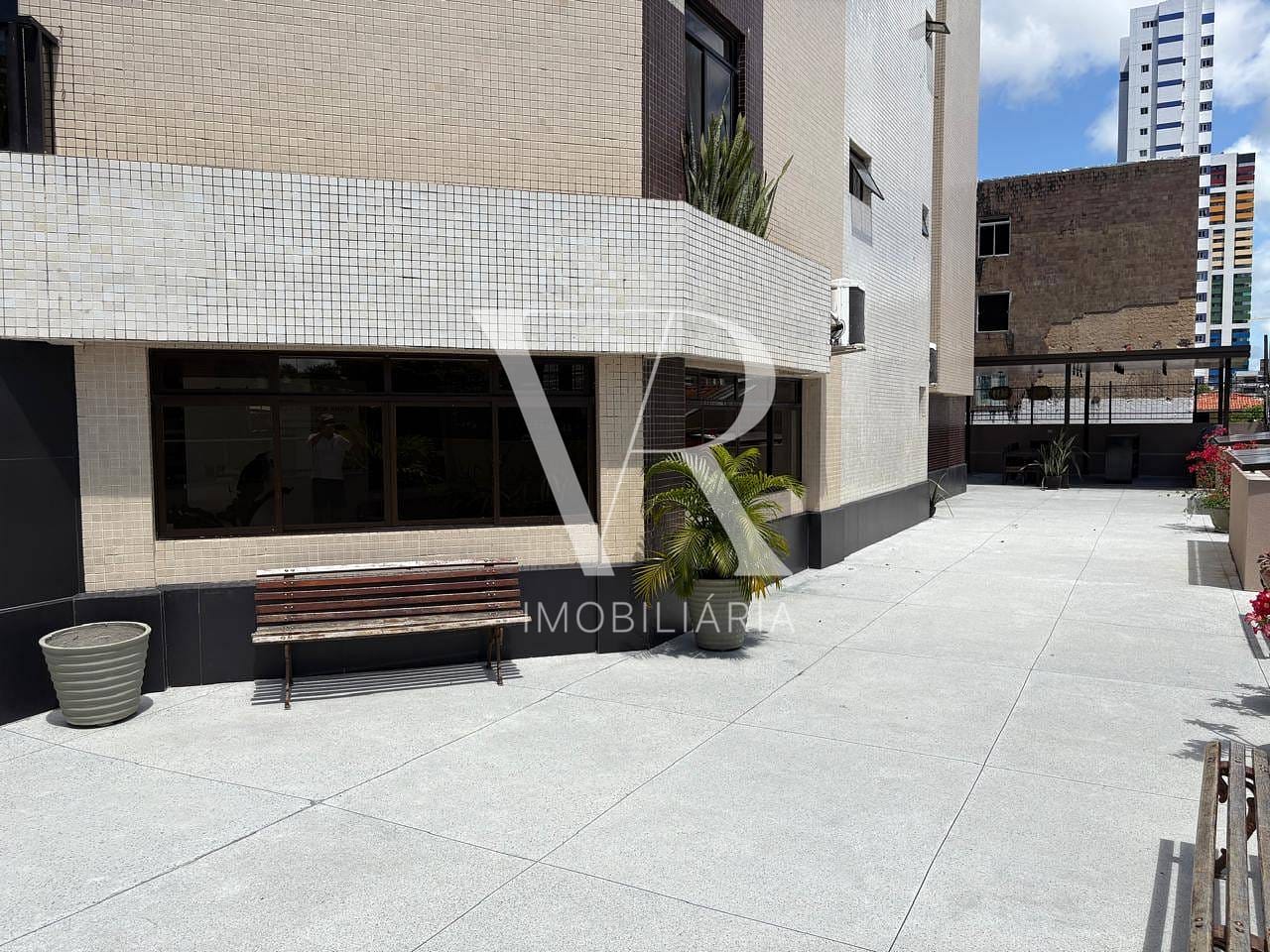 Apartamento à venda com 3 quartos, 158m² - Foto 13