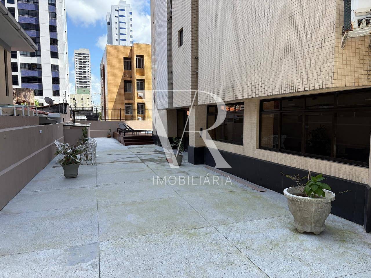 Apartamento à venda com 3 quartos, 158m² - Foto 18