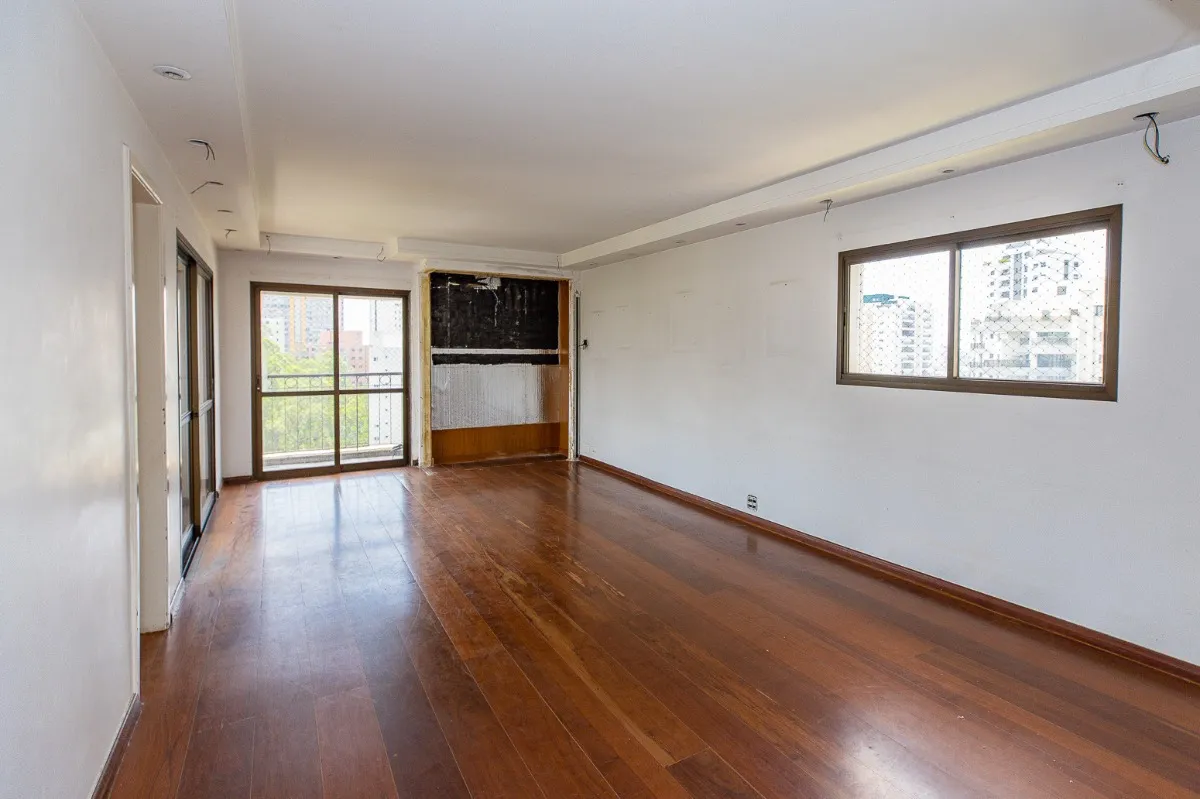 Apartamento para venda em Vila Andrade com 3 quartos, sendo 3 suítes, 175m²