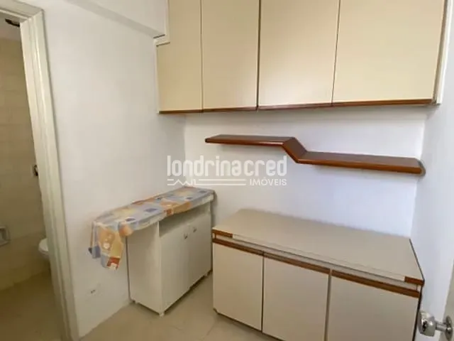 Apartamento 4 quartos e 3 banheiros, à venda, no bairro Centro em Londrina