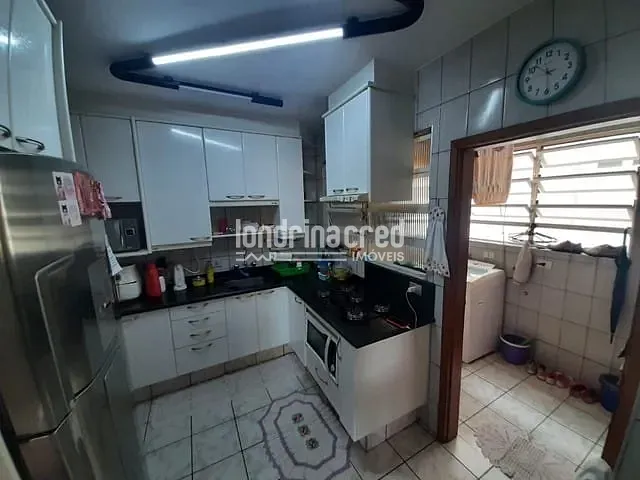 Apartamento 4 quartos e 3 banheiros, à venda, no bairro Centro em Londrina
