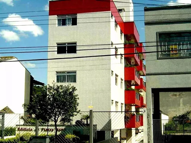 Apartamento 3 quartos e 2 banheiros, para alugar, no bairro Água Verde em Curitiba