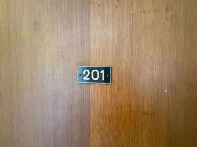 Apartamento 3 quartos e 2 banheiros, para alugar, no bairro Água Verde em Curitiba