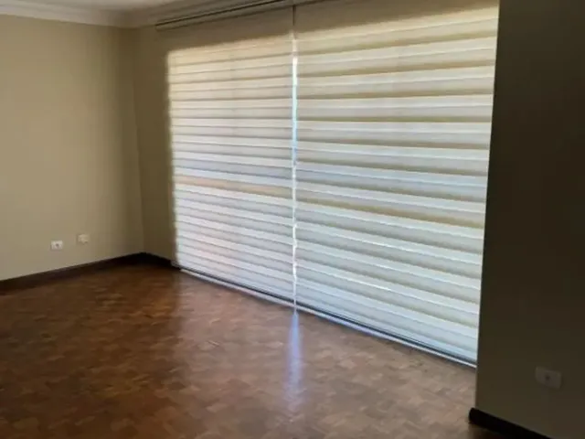 Apartamento 3 quartos e 2 banheiros, para alugar, no bairro Água Verde em Curitiba