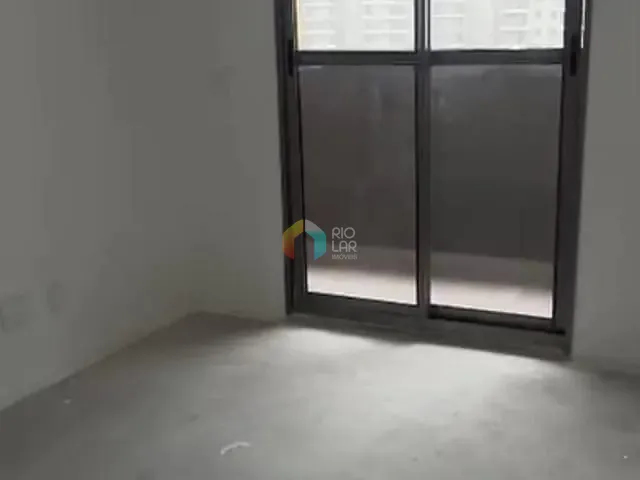 Apartamento com 65m² 2 quartos e 2 banheiros, à venda, no bairro Santo Cristo em Rio de Janeiro