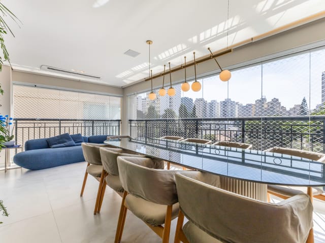 Apartamento com 170m² 3 quartos e 5 banheiros, à venda, no bairro Moema em São Paulo