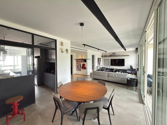 Apartamento com 217m² 3 quartos e 5 banheiros, à venda, no bairro Vila Olímpia em São Paulo