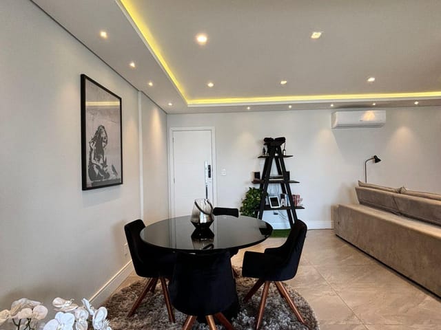 Apartamento com 202m² 3 quartos e 2 banheiros, à venda, no bairro Centro em Ponta Grossa