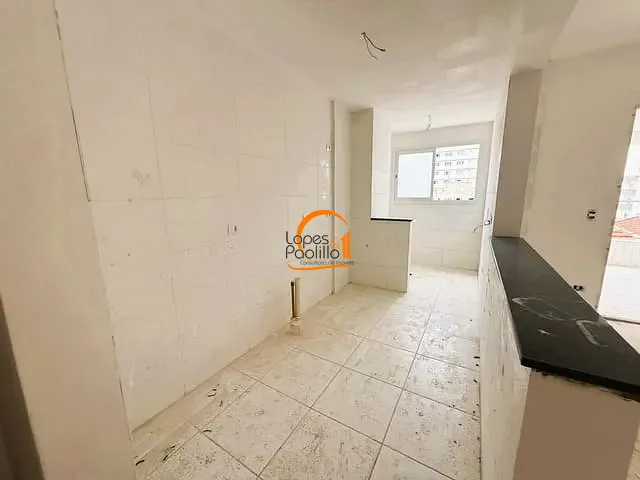 Apartamento 2 quartos e 1 banheiro, à venda, no bairro Aviação em Praia Grande