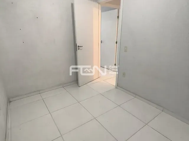 Apartamento 2 quartos e 1 banheiro, à venda, no bairro Boa União (Abrantes) em Camaçari