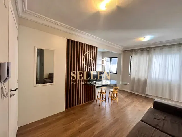 Apartamento 2 quartos e 2 banheiros, para alugar, no bairro Centro em Balneário Camboriú