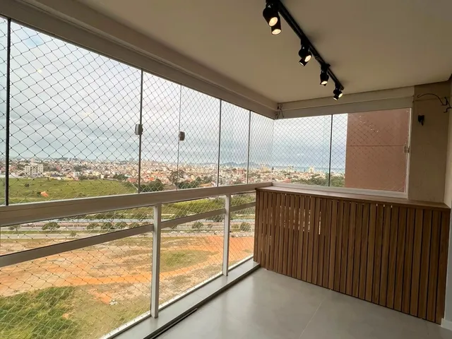 Apartamento 2 quartos e 2 banheiros, para alugar, no bairro Glória em Macaé