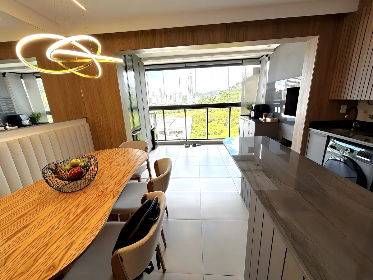 Apartamento para venda em Praia Brava de Itajaí com 2 quartos, sendo 1 suíte, 76m²