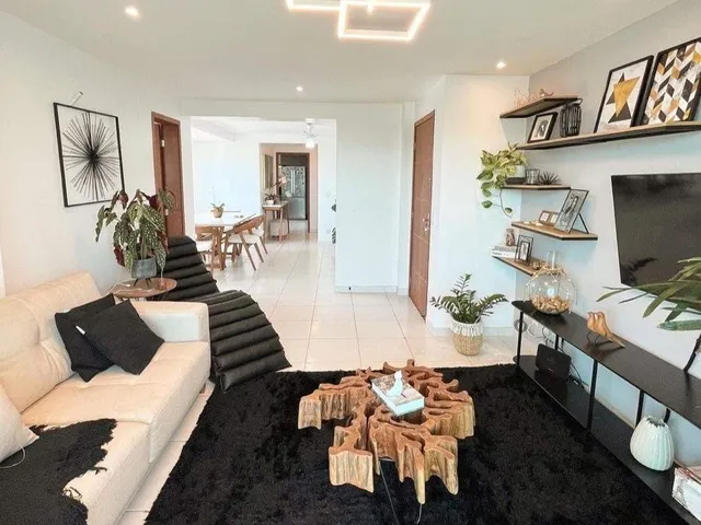 Apartamento 4 quartos e 5 banheiros, à venda ou para alugar, no bairro Centro em Macaé