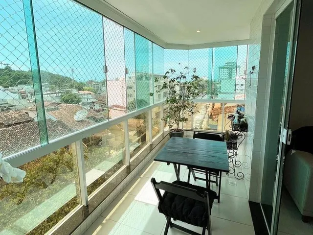 Apartamento 4 quartos e 5 banheiros, à venda ou para alugar, no bairro Centro em Macaé