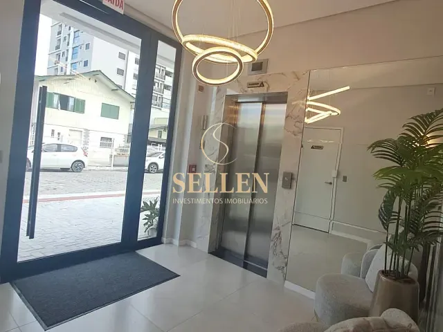 Apartamento 2 quartos e 1 banheiro, à venda, no bairro Centro em Navegantes