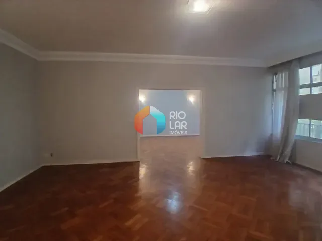 Apartamento com 215m² 3 quartos e 4 banheiros, à venda, no bairro Copacabana em Rio de Janeiro