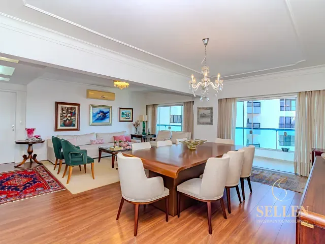 Apartamento 4 quartos e 4 banheiros, à venda, no bairro Centro em Balneário Camboriú