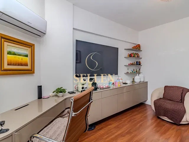 Apartamento 4 quartos e 4 banheiros, à venda, no bairro Centro em Balneário Camboriú
