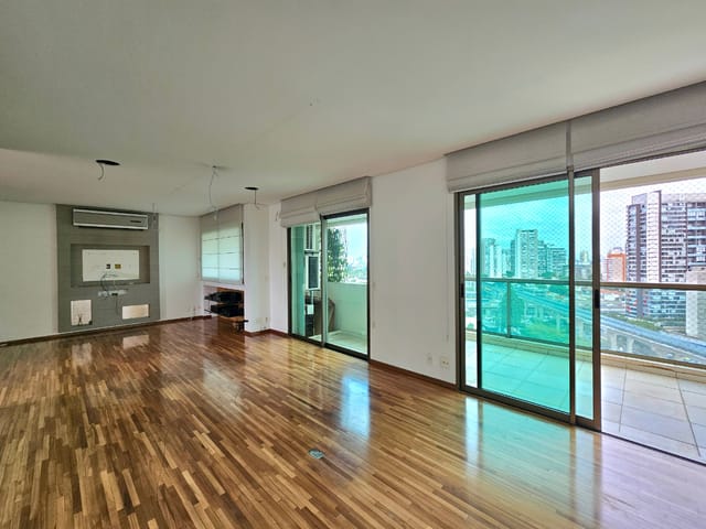 Apartamento com 142m² 3 quartos e 5 banheiros, à venda, no bairro Brooklin em São Paulo
