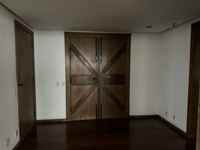 Apartamento com 411m² 4 quartos e 6 banheiros, à venda, no bairro Jardim Marajoara em São Paulo