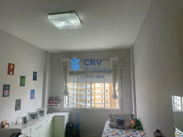Apartamento com 210m² 4 quartos e 2 banheiros, à venda, no bairro Centro em Londrina