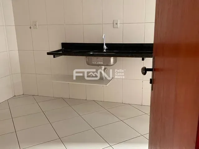 Apartamento 3 quartos e 1 banheiro, para alugar, no bairro Parque Verde I em Camaçari