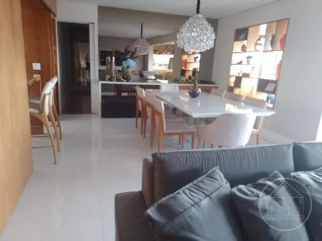 Apartamento com 200m² 3 quartos e 2 banheiros, à venda, no bairro Jardim Marajoara em São Paulo