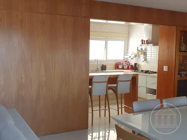 Apartamento com 200m² 3 quartos e 2 banheiros, à venda, no bairro Jardim Marajoara em São Paulo