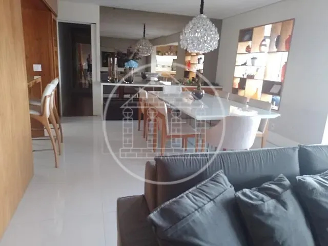 Apartamento com 200m² 3 quartos e 2 banheiros, à venda, no bairro Jardim Marajoara em São Paulo