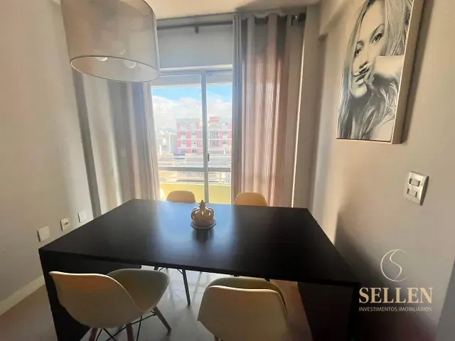 Apartamento 2 quartos e 1 banheiro, para alugar, no bairro Centro em Balneário Camboriú