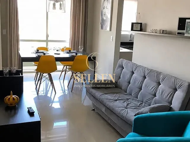 Apartamento 2 quartos e 1 banheiro, para alugar, no bairro Centro em Balneário Camboriú