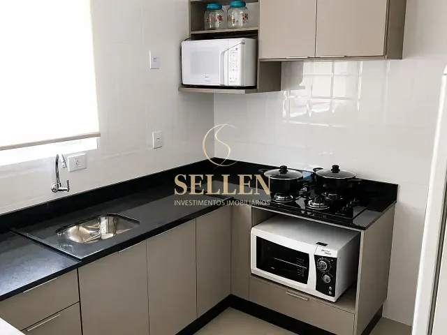 Apartamento 2 quartos e 1 banheiro, para alugar, no bairro Centro em Balneário Camboriú