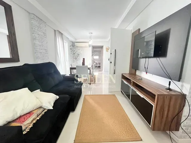 Apartamento 2 quartos e 2 banheiros, para alugar, no bairro Pioneiros em Balneário Camboriú