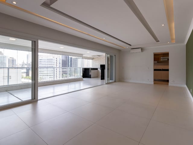 Apartamento com 189m² 3 quartos e 5 banheiros, à venda, no bairro Brooklin em São Paulo