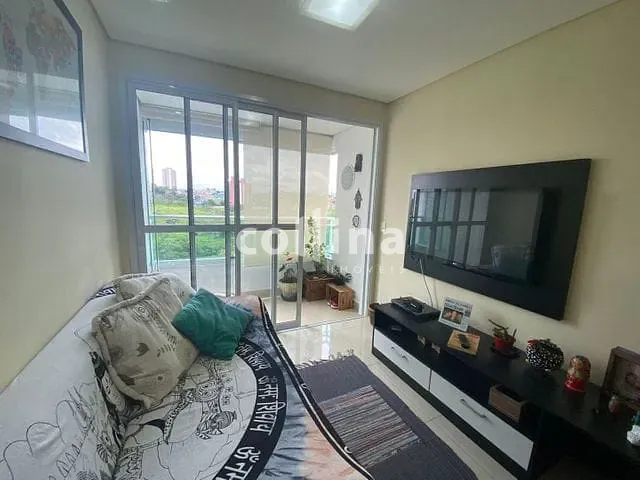 Apartamento com 53m² 2 quartos e 1 banheiro, à venda, no bairro Quitaúna em Osasco