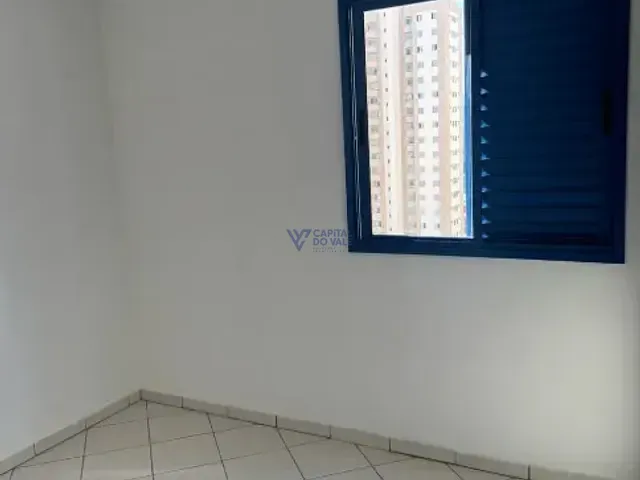 Apartamento 3 quartos e 2 banheiros, para alugar, no bairro Parque Residencial Aquarius em São José dos Campos