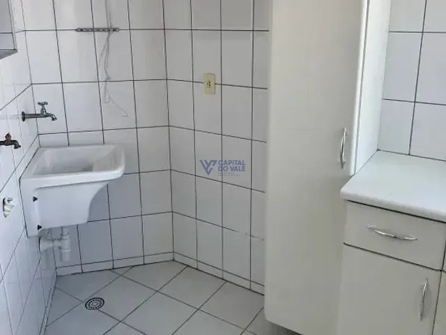 Apartamento 3 quartos e 2 banheiros, para alugar, no bairro Parque Residencial Aquarius em São José dos Campos