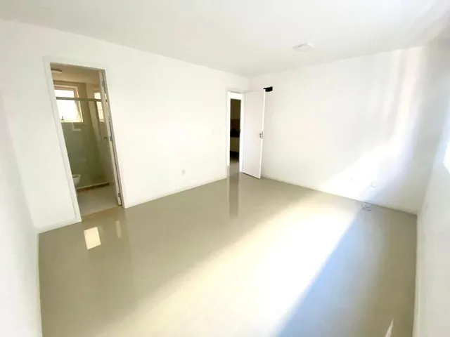Apartamento 3 quartos e 2 banheiros, à venda, no bairro Cavaleiros em Macaé