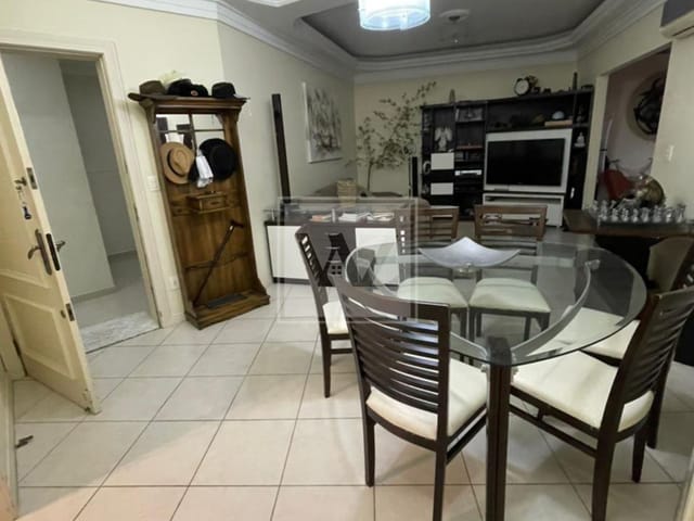 Apartamento com 167m² 3 quartos e 2 banheiros, à venda, no bairro Meia Praia em Itapema