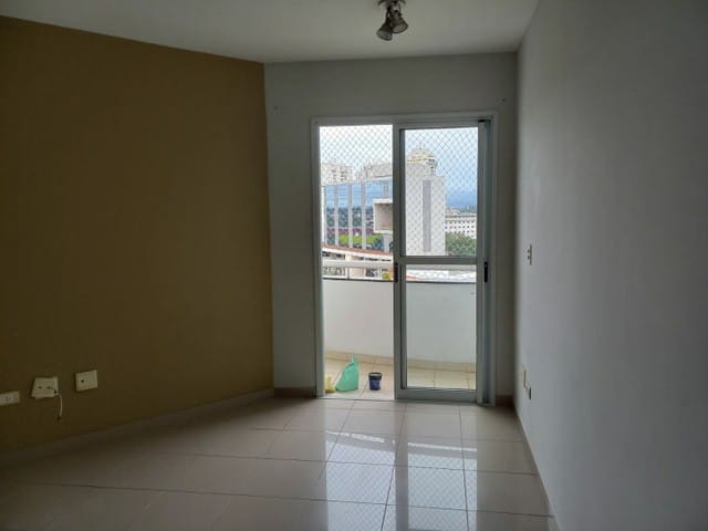 Apartamento 2 quartos e 1 banheiro, à venda, no bairro Parque Senhor do Bonfim em Taubaté