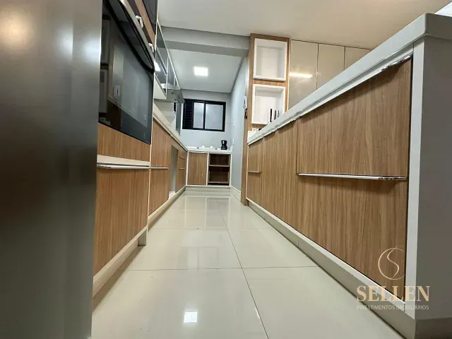 Apartamento 2 quartos e 2 banheiros, à venda, no bairro Praia dos Amores em Balneário Camboriú
